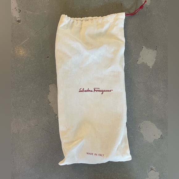 Black Ferragamo Belt Size 42 (105 cm) - Picture 3 of 5